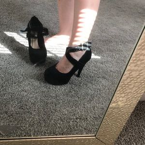 Cute barely worn heels!